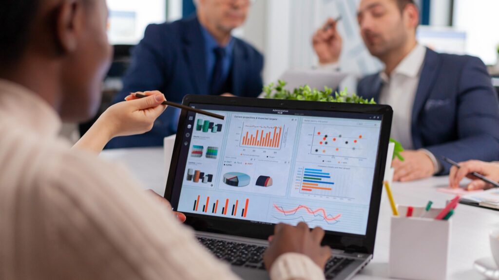 ¿Qué es un ERP y un CRM? Fondo-CTA-1---Plataforma-CRM---To-Grow-Agencia